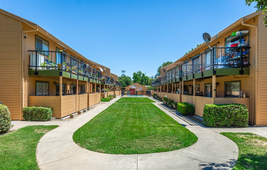 More Photos Of 2270-2280 Northview Dr, Sacramento Apartments For Sale