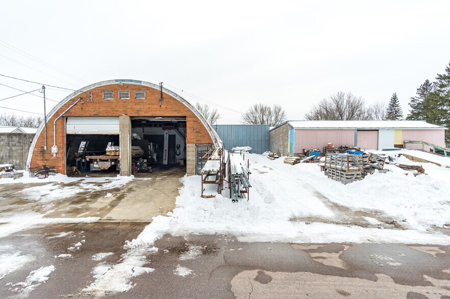 More Photos Of 101 Tanner St, Melrose Freestanding For Sale