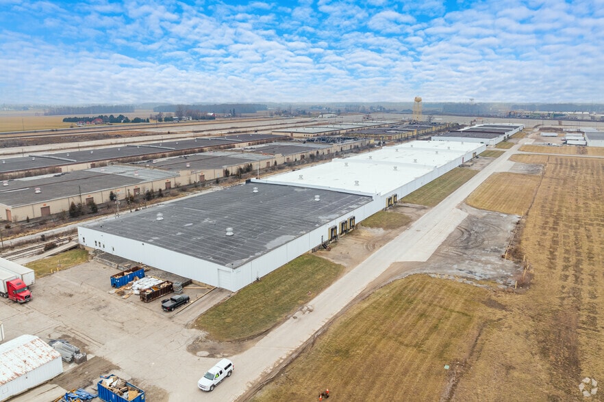 Primary Photo Of 15202 Edgerton Rd, New Haven Distribution For Lease