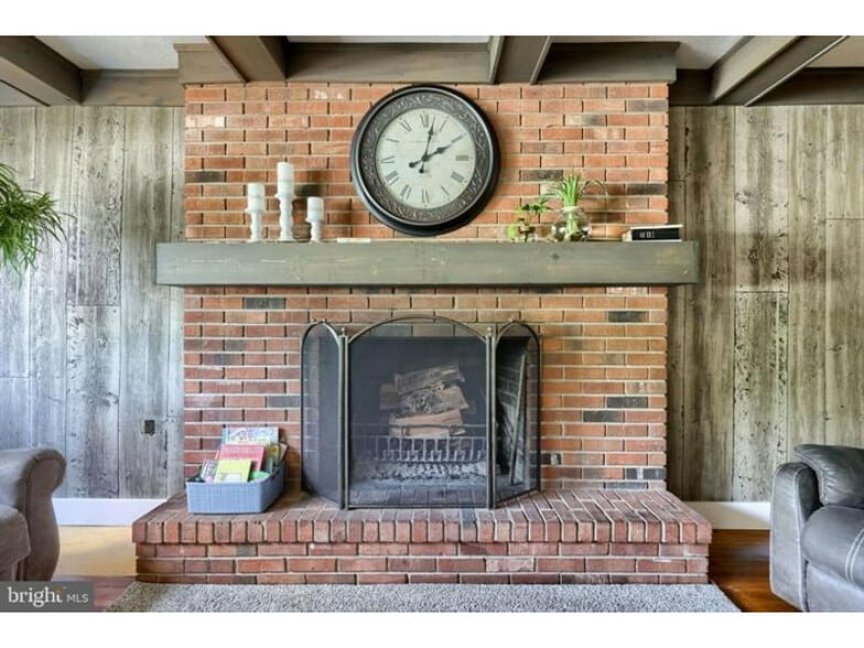 More Photos Of 240 Railroad Ave, Bird In Hand Flex For Sale
