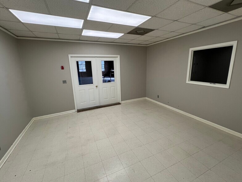 More Photos Of 353 Harwood St, Albemarle Light Distribution For Sale