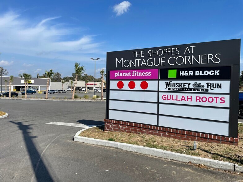 More Photos Of Dorchester Rd @ Dorchester Rd. & W. Montague, Charleston Unknown For Lease