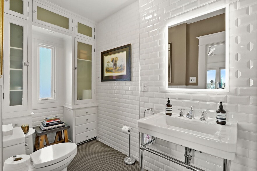 More Photos Of 1701 N Stanton St, El Paso Office Residential For Sale