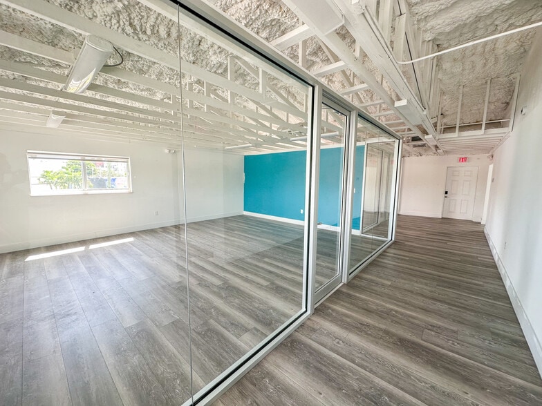 More Photos Of 702-706 NE 1st Ave, Fort Lauderdale Restaurant For Sale