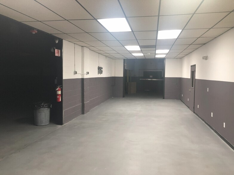 More Photos Of 1412 Ohio Ave, Lawrence Industrial For Sale