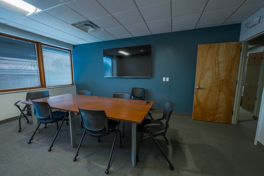 More Photos Of 65 Harristown Rd, Glen Rock Office For Lease