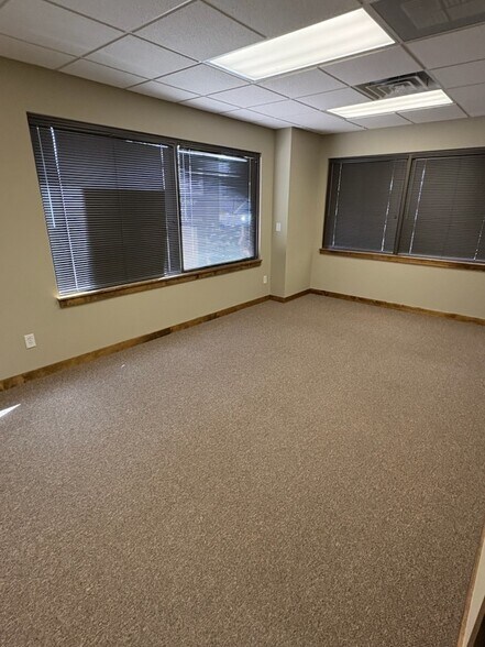 More Photos Of 360 Oak Ave, Eaton Office For Lease