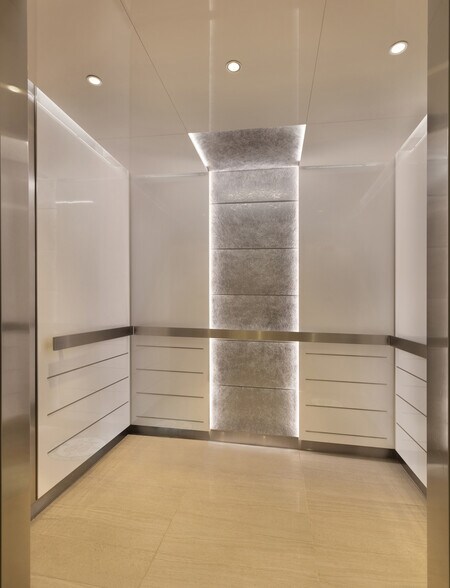 More Photos Of 12601 Fair Lakes Cir, Fairfax Office For Lease