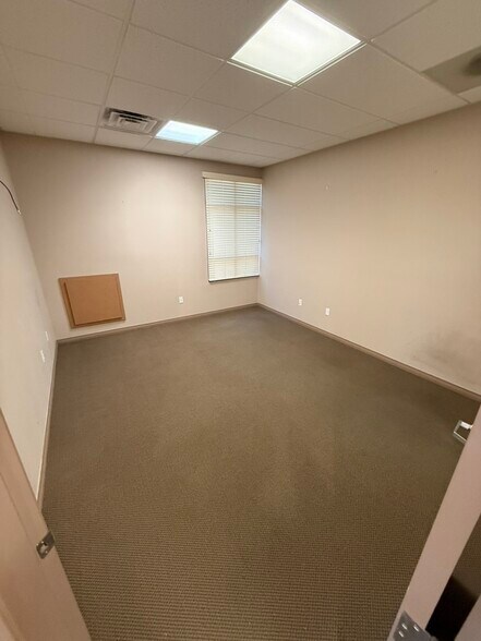 More Photos Of 8766 S Maryland Pky, Las Vegas Office For Sale