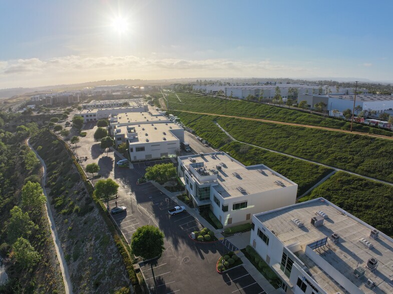 More Photos Of 3532 Seagate Way, Oceanside Warehouse For Sale