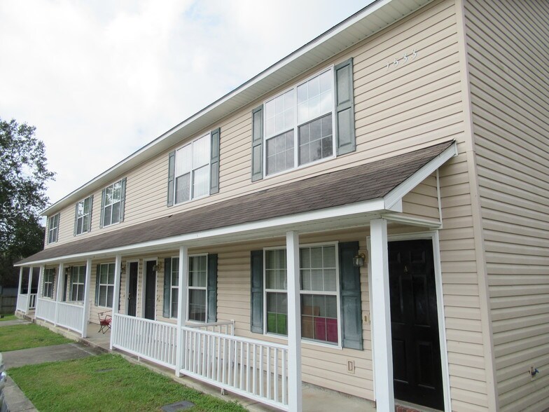 More Photos Of 1533 Woodard St, Valdosta Apartments For Sale