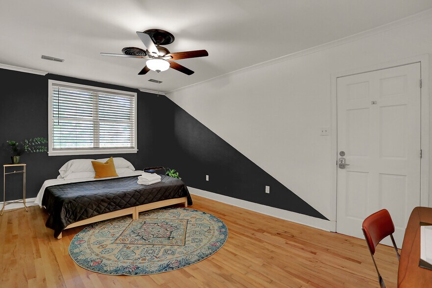 More Photos Of 2258 Young Ave, Memphis Loft Creative Space For Sale