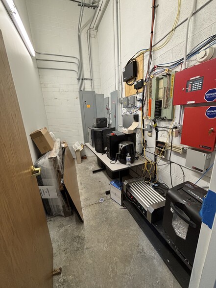 More Photos Of 1960 S Case Pky, Twinsburg Warehouse For Sale