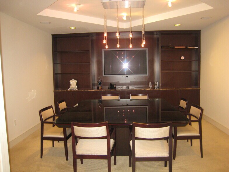 More Photos Of 1680 Michigan Ave, Miami Beach Office For Sale