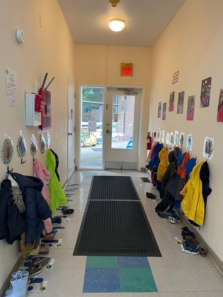 More Photos Of 2 Touchstone, Lake Oswego Schools For Lease