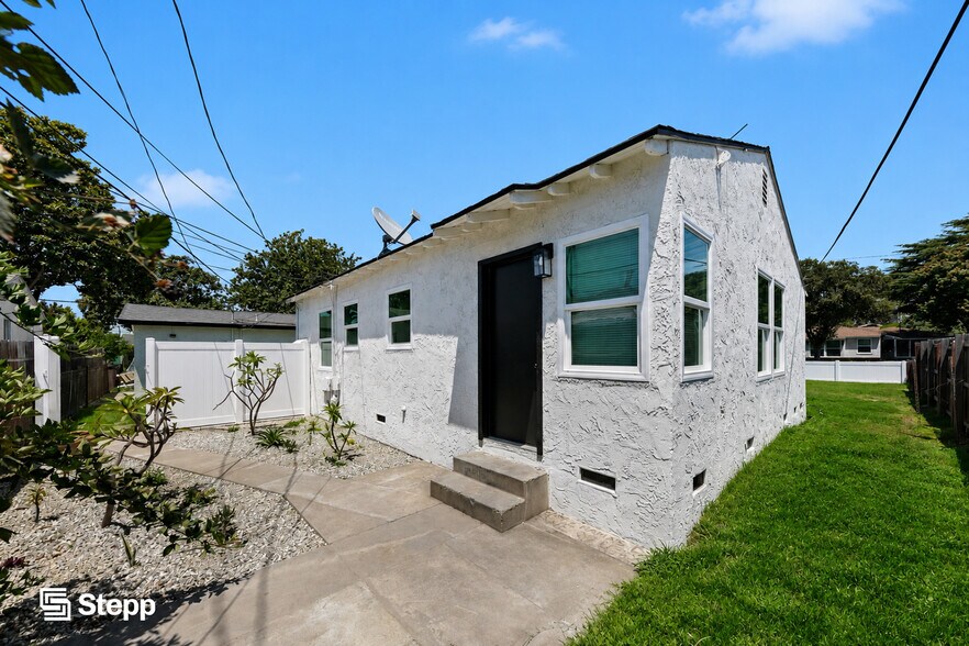 More Photos Of 4332 Andy St, Lakewood Multifamily For Sale