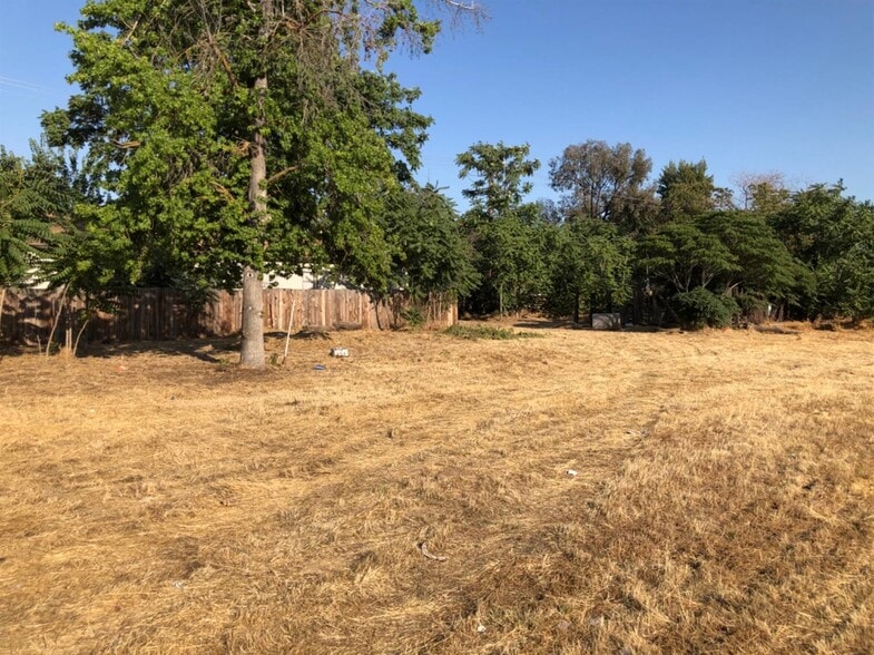 More Photos Of 2505 W Dakota Ave, Fresno Land For Sale