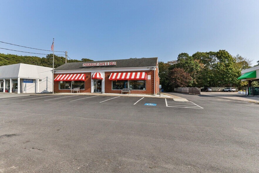 More Photos Of 1105 MA-28 Rt, South Yarmouth Restaurant For Sale
