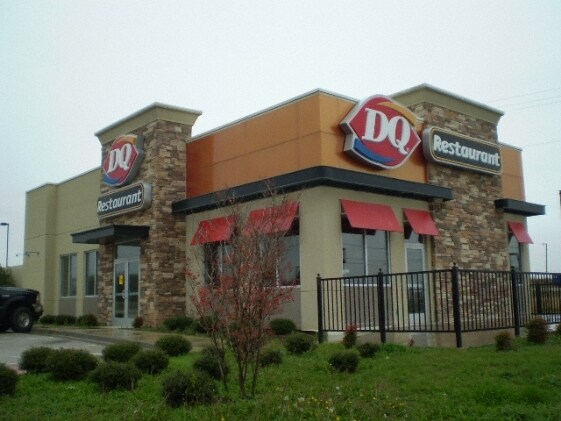 More Photos Of 200 Legacy Dr, Hewitt Fast Food For Lease
