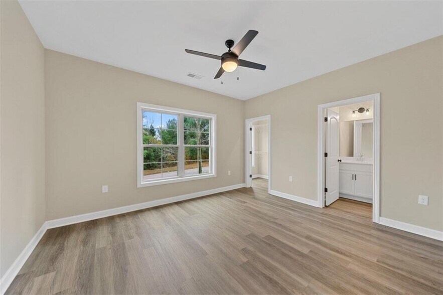 More Photos Of 721 Plano Rd, Bowling Green Apartments For Sale