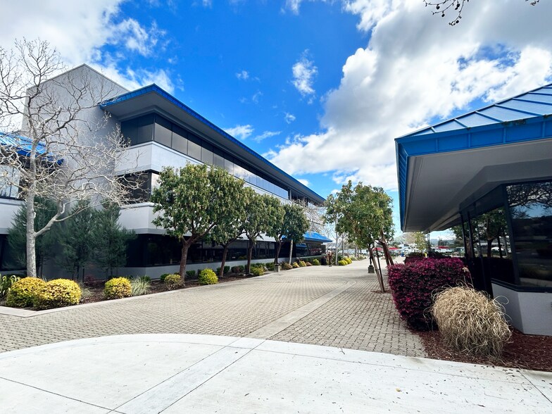 More Photos Of 100 Drakes Landing Rd, Greenbrae Unknown For Lease