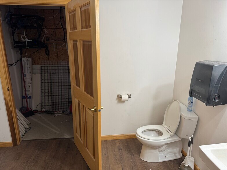 More Photos Of 3021-3055 W US Highway 36, Pendleton Unknown For Sale