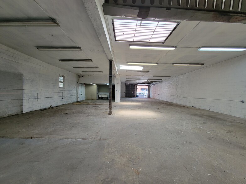 More Photos Of 199-201 N 12th St, Newark Warehouse For Sale