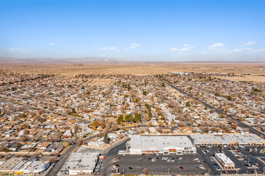 More Photos Of 1101-1111 W Avenue I, Lancaster Unknown For Lease