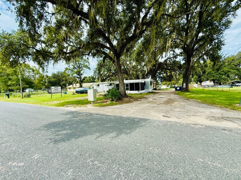 More Photos Of 6416 Black Dairy Rd, Seffner Manufactured Housing Mobile Home Park For Sale