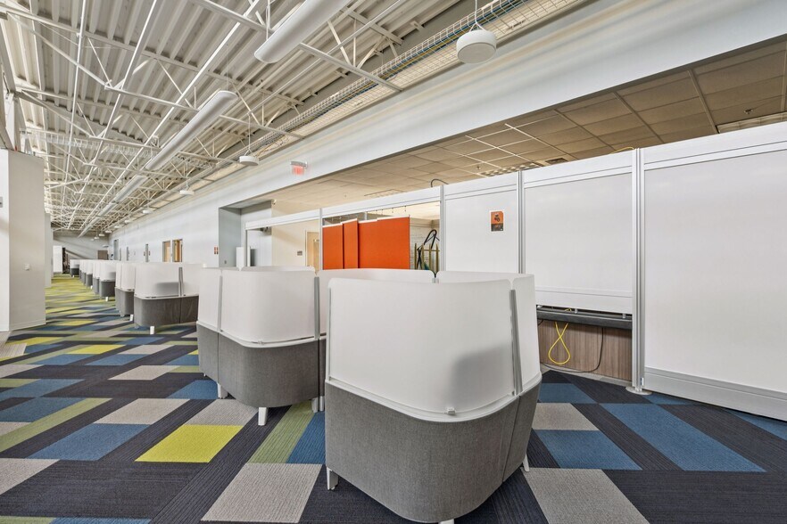 More Photos Of 2387 Clements Ferry Rd, Charleston Office For Lease