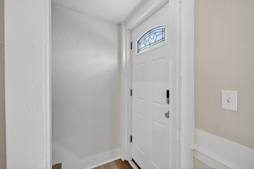 More Photos Of 7 Morrill St, Nashua Multifamily For Sale