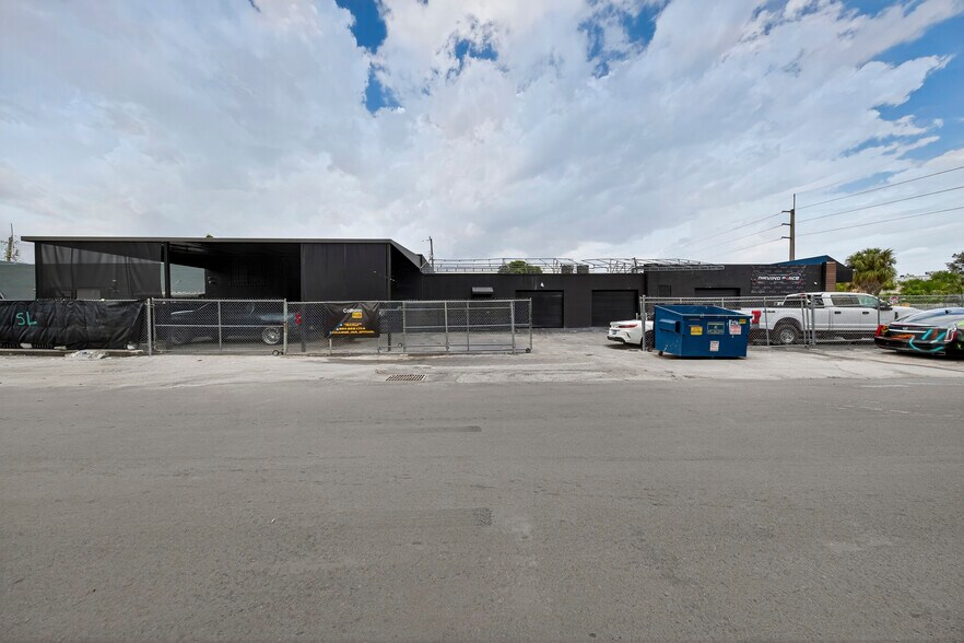 More Photos Of 1090 S 56th Ave, Hollywood Auto Repair For Sale