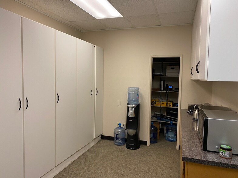 More Photos Of 1477 Drew Ave, Davis Office For Lease
