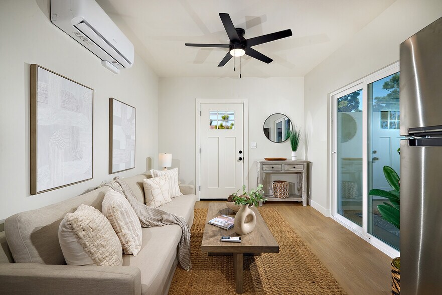 More Photos Of 735 Pine Ave, Carlsbad Multifamily For Sale