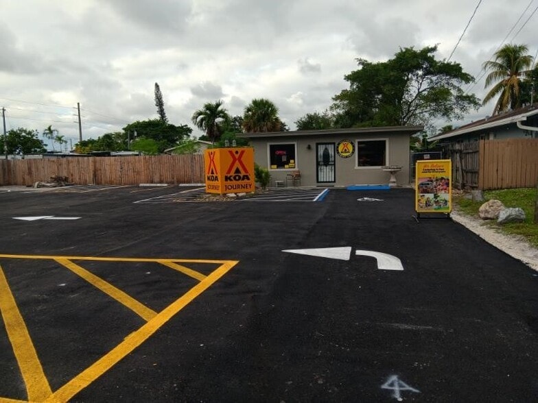 More Photos Of 5931 Polk St, Hollywood Manufactured Housing Mobile Home Park For Sale