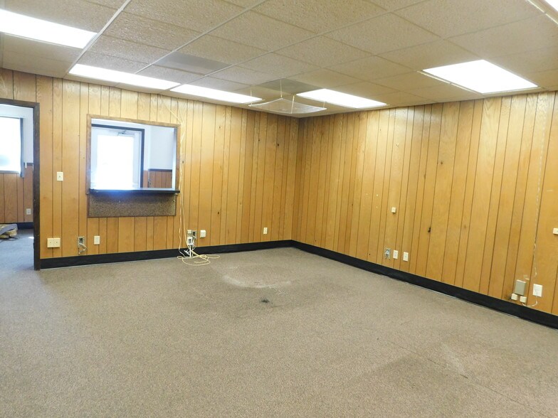 More Photos Of 207 4th St NW, Bemidji Storefront Retail Office For Lease