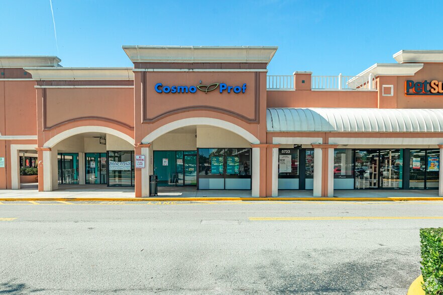 More Photos Of 5701-5881 N University Dr, Tamarac Unknown For Lease