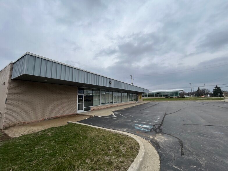 More Photos Of 826 N Martin Luther King Jr Dr, Jackson Freestanding For Sale