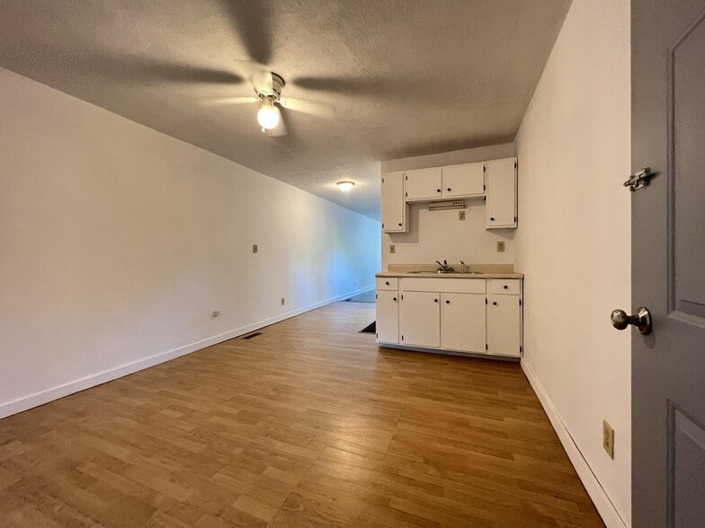 More Photos Of 4660 Mary Ingles Highway, Silver Grove Police Fire Station For Sale