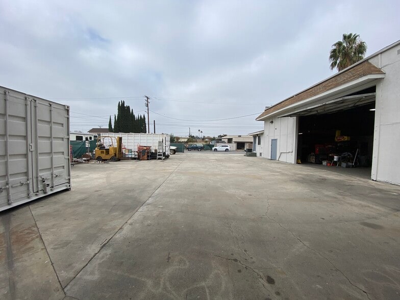 More Photos Of 17128 Roseton Ave, Artesia Industrial For Sale