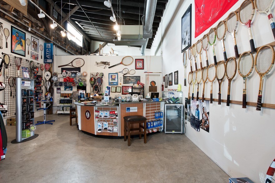 More Photos Of 160 Tracy St, Athens Flex For Lease