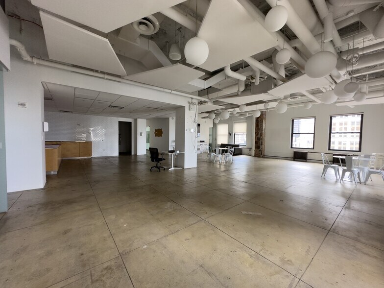 More Photos Of 225 Broadway, New York Office For Lease