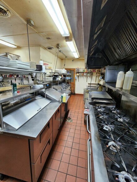 More Photos Of 234 Western Ave, Albany Restaurant For Sale