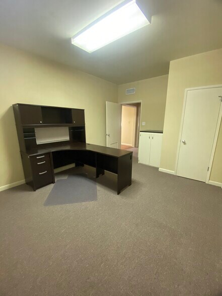 More Photos Of 333-335 Southfield Rd, Shreveport Freestanding For Lease