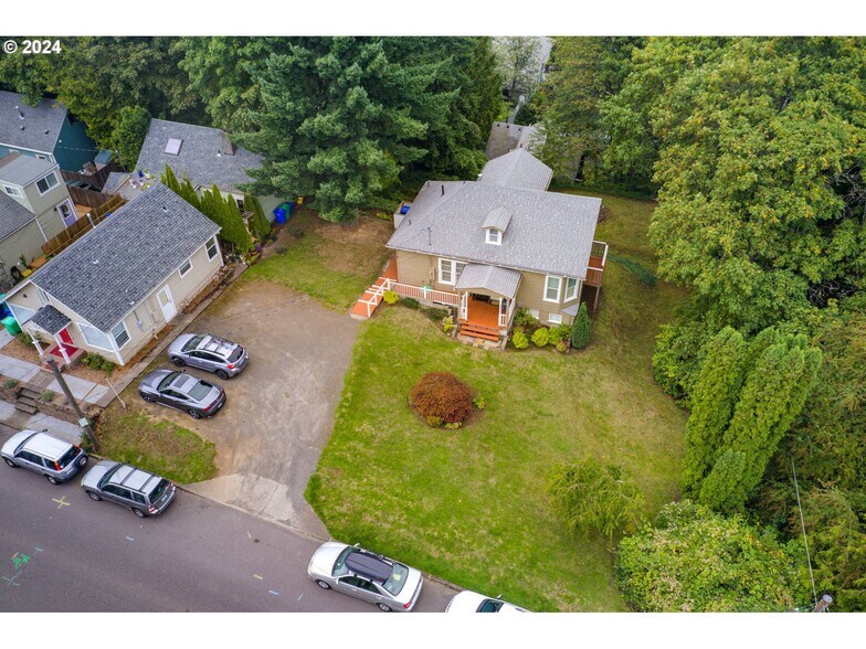 More Photos Of 909 SW Gaines St, Portland Land For Sale