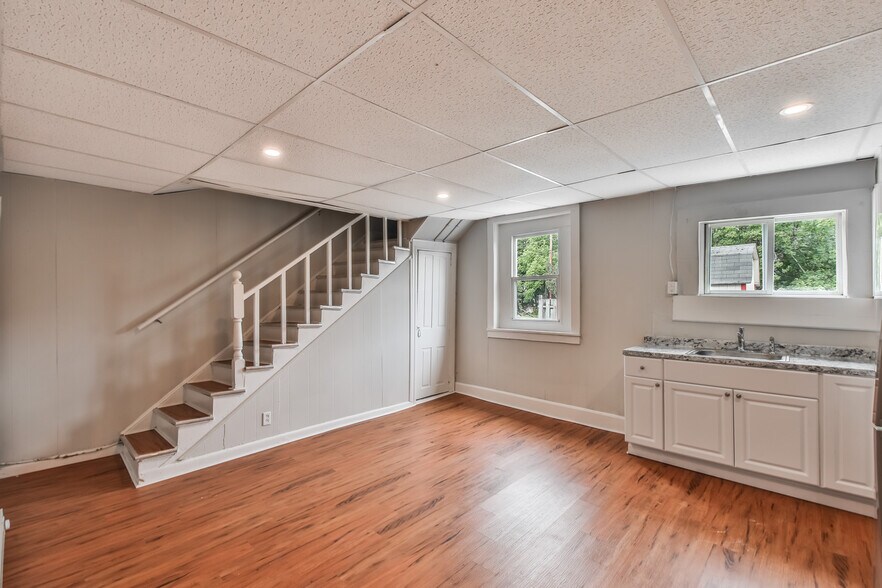 More Photos Of 403 Washington Ave, Sellersville Apartments For Sale