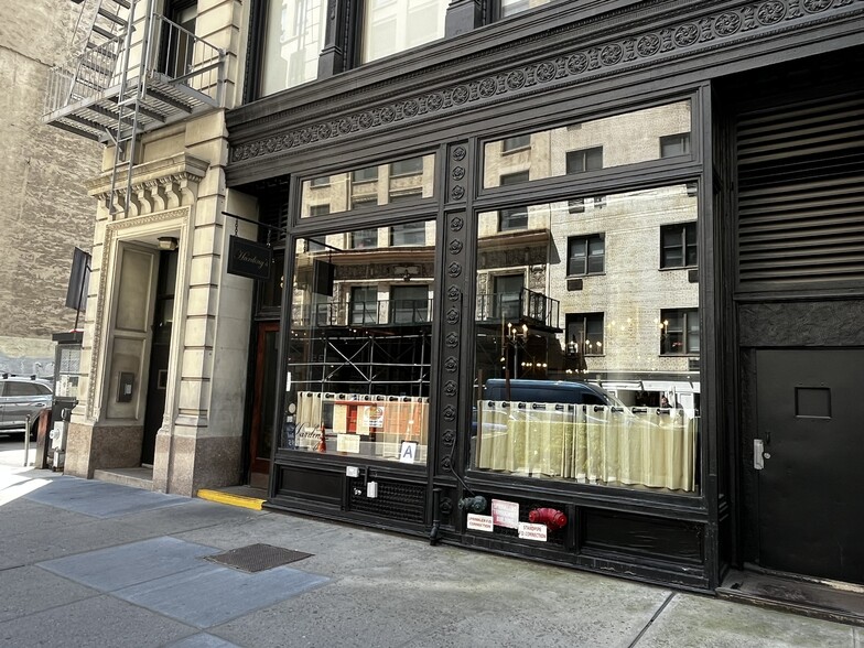 Primary Photo Of 32 E 21st St, New York Restaurant For Sale