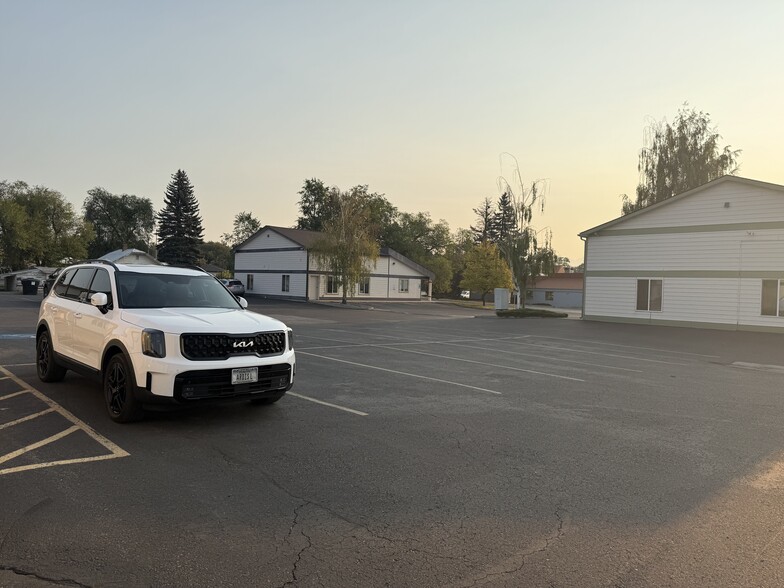 More Photos Of 1364 Airport Rd, Kalispell Office For Lease