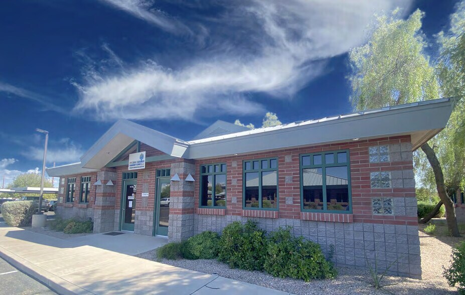 More Photos Of 2812 N Norwalk, Mesa Medical For Sale