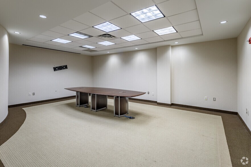 More Photos Of 600 Parsippany Rd, Parsippany Office For Sale